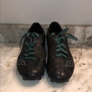 Umbro Black Soccer Cleats 9.0 with green laces